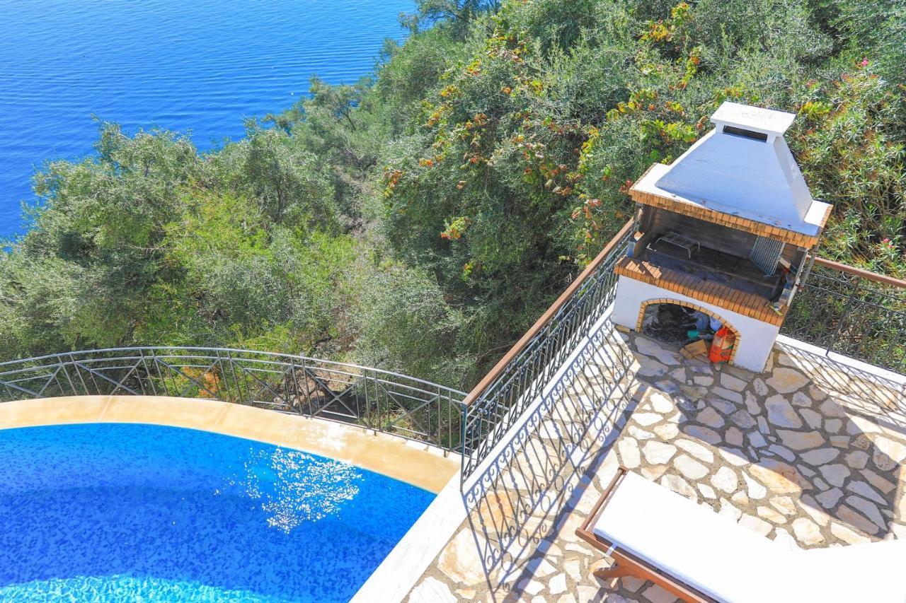 Вілла House On The Rocks Katavolos Екстер'єр фото