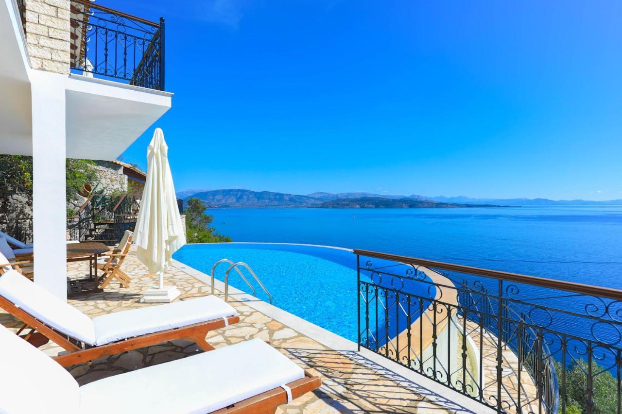 Вілла House On The Rocks Katavolos Екстер'єр фото